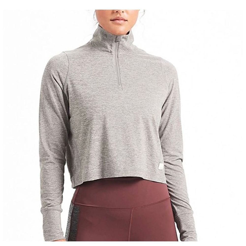 Vuori Light Gray Long Sleeve Crop Top - Picture 2 of 6